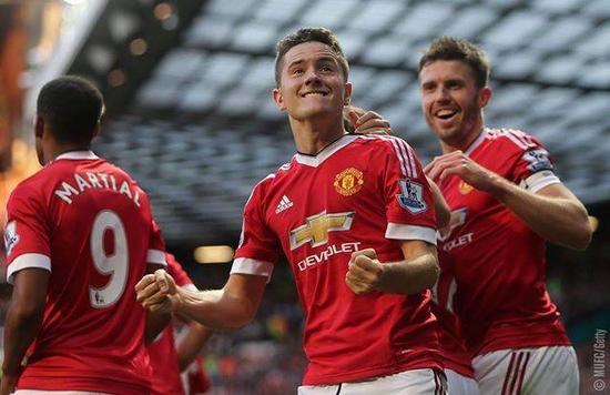 记者：莱比锡是费尔梅伦的热门下家，球员的未来很快就会明确